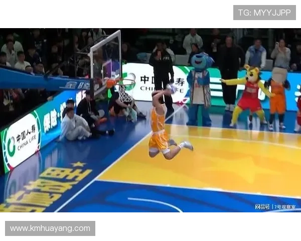 张鼎岩三扣满分加赛胜俞泽辰夺CBA扣篮冠军